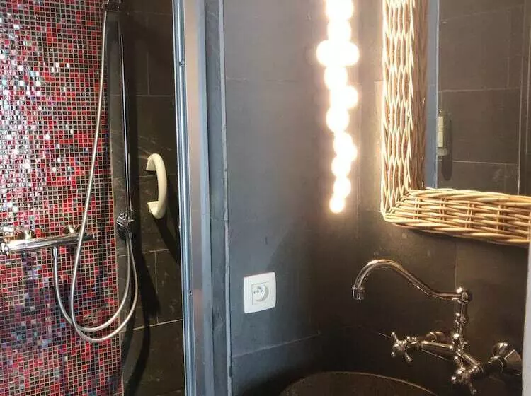 Aparthotel De Beek Anno 1410