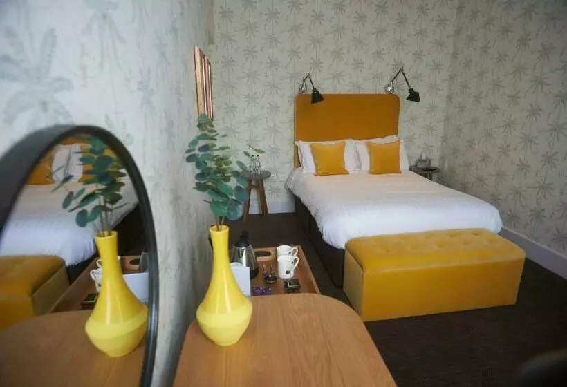 ホテル Embankment