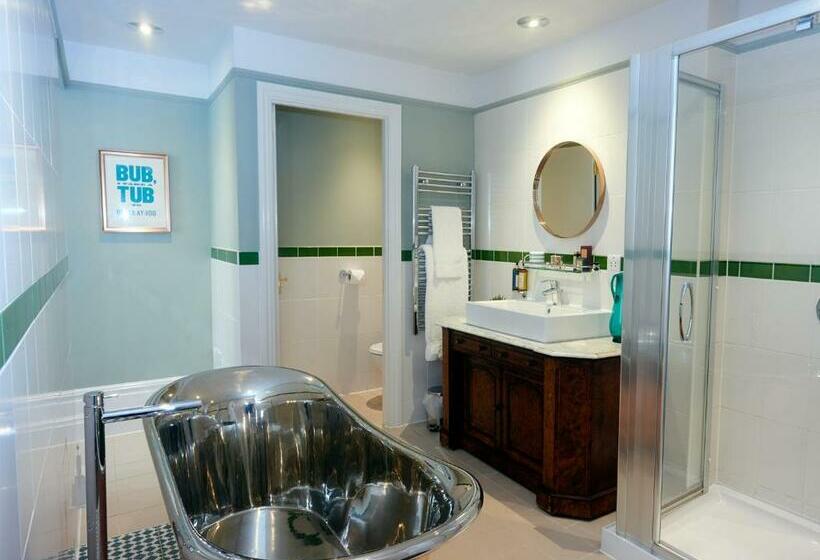 ホテル Embankment