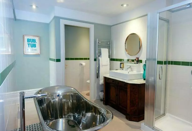 ホテル Embankment