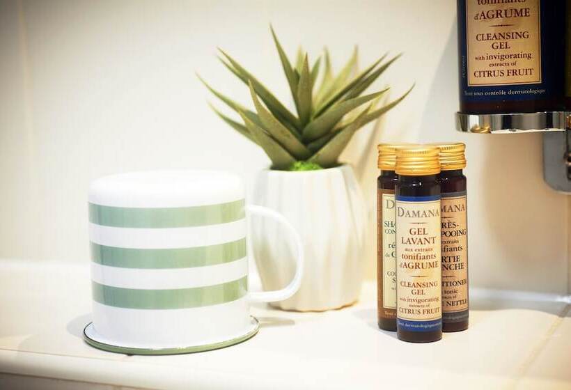 ホテル Embankment