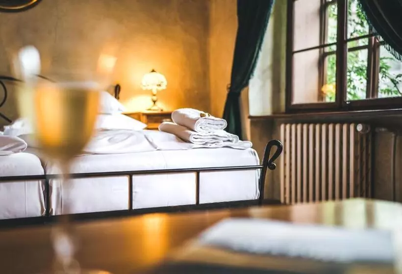 ペンション Alt Straninger