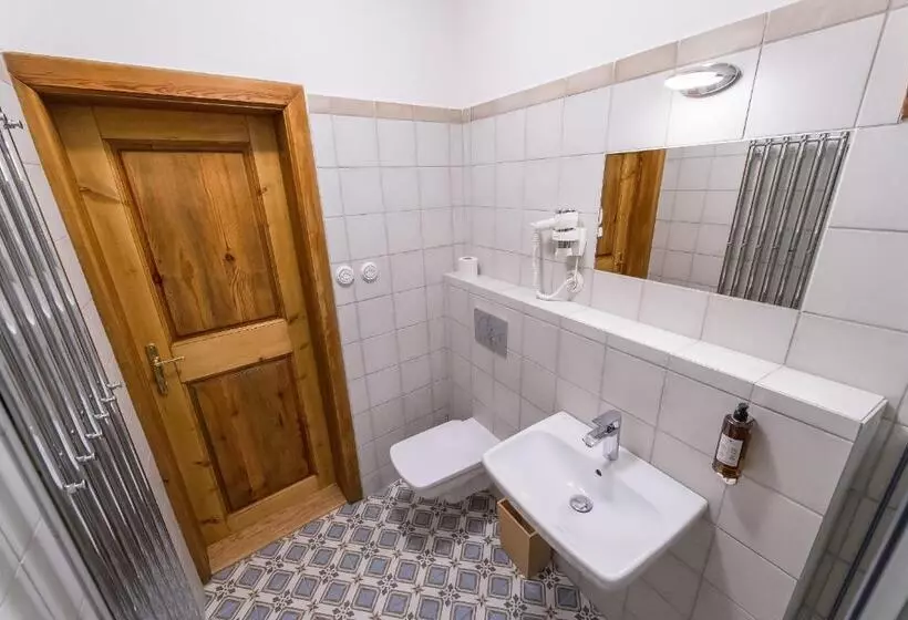 ペンション Alt Straninger