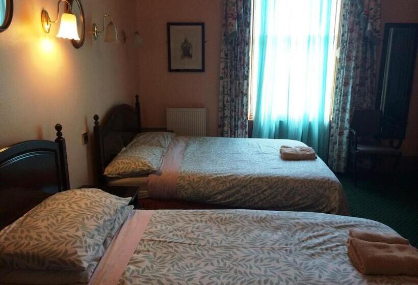 פנסיון Bellevue Guest House