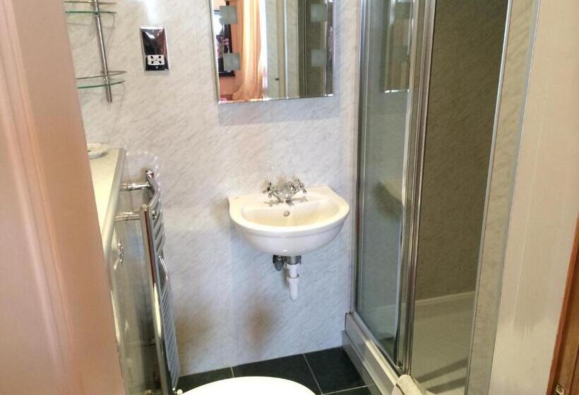 פנסיון Bellevue Guest House