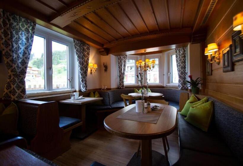 ペンション Essl In Filzmoos