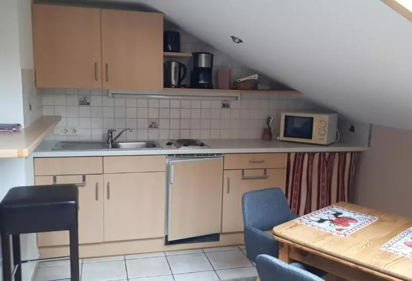 Majatalo Gästehaus Pöppl