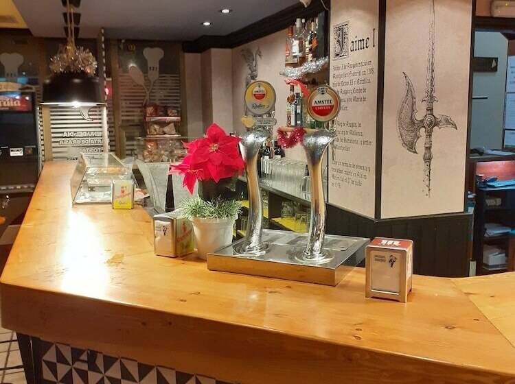 بنسيون Hostal Jaime I