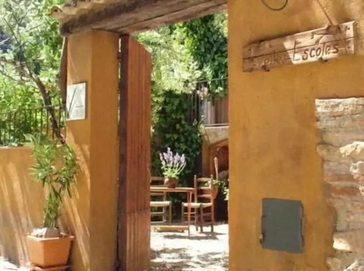 Majatalo Les Velles Escoles