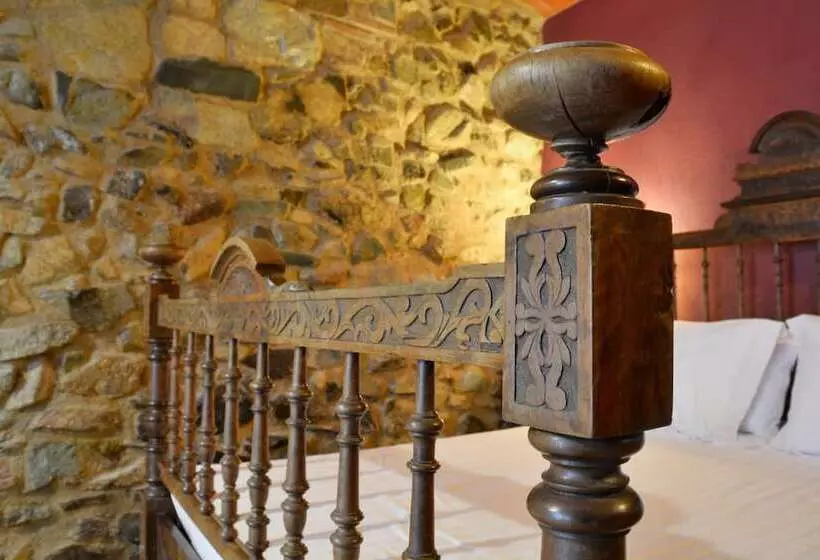 Majatalo Les Velles Escoles