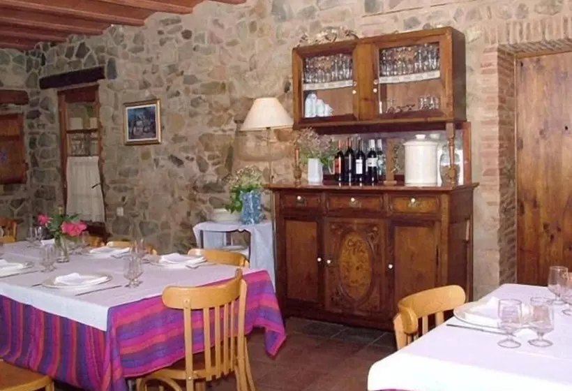 Majatalo Les Velles Escoles