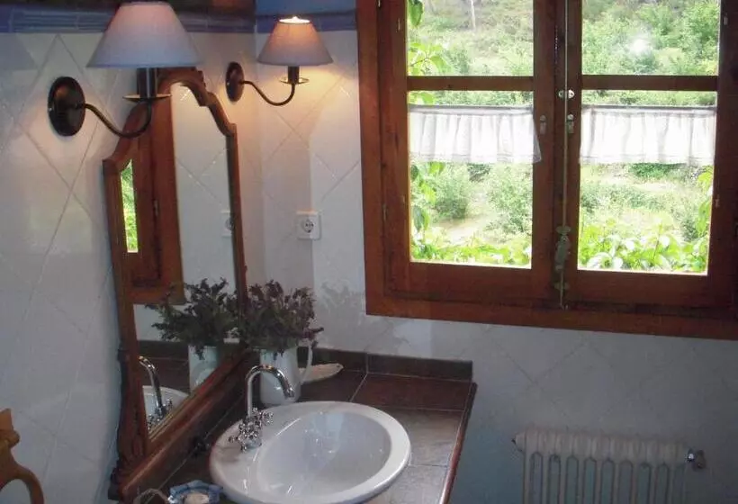 Majatalo Les Velles Escoles