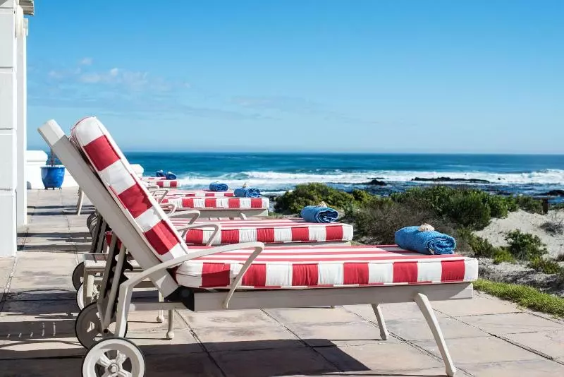 Majatalo Oystercatcher Lodge