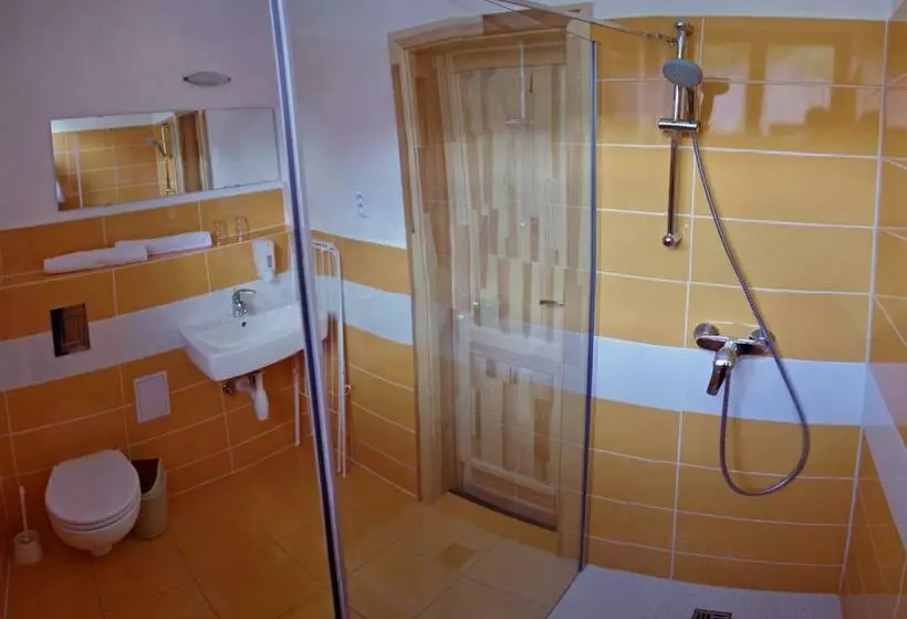 Majatalo Penzion Limba