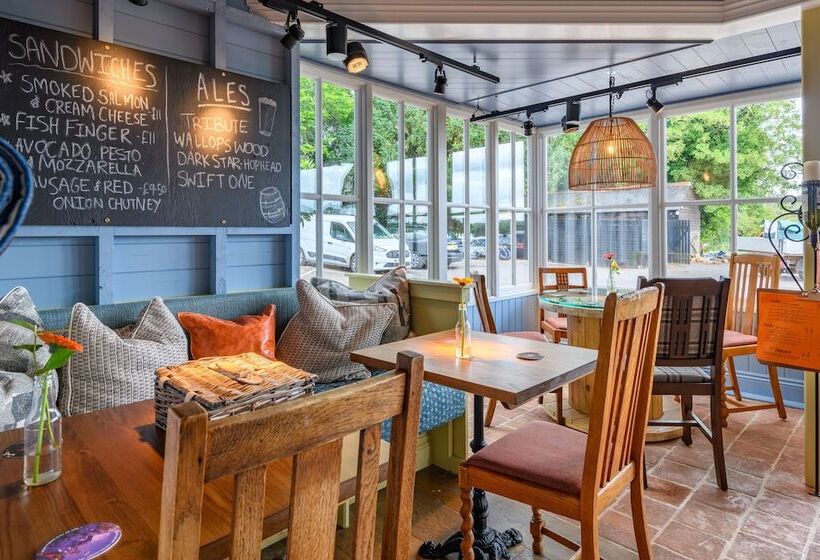 Пансион The Running Horse