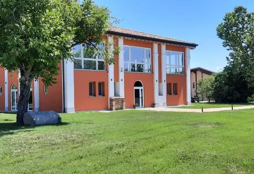 Hotelli Agriturismo Al Navile