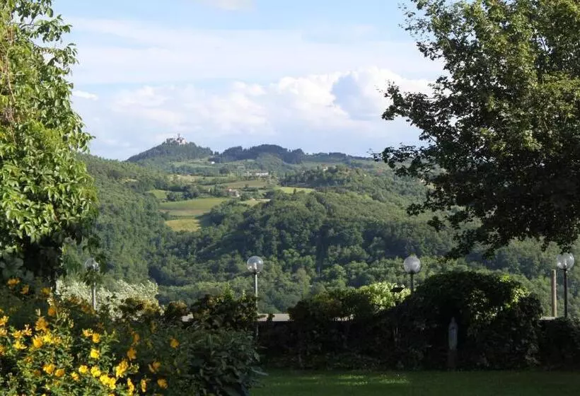 هتل Agriturismo Casale Le Burgne