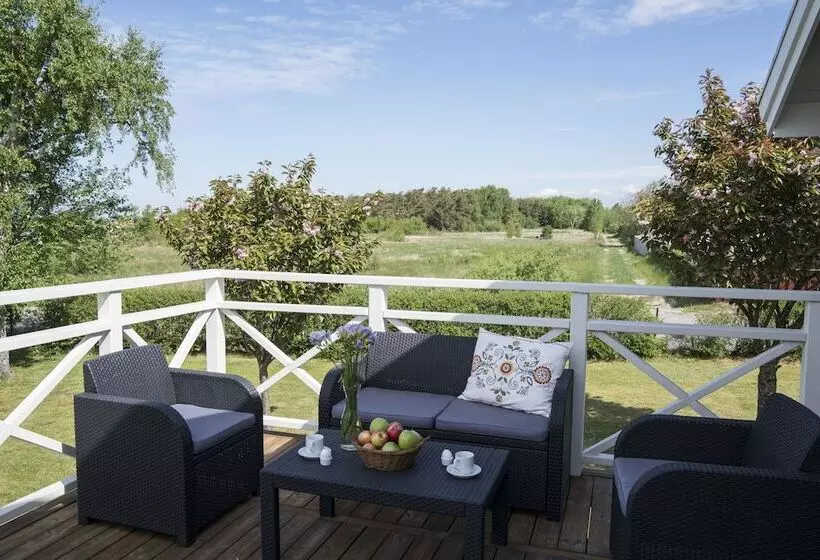 Mellbystrand Vandrarhem & Stugor Solstickan