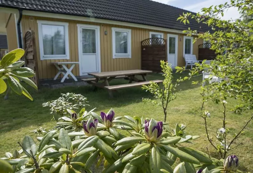 Mellbystrand Vandrarhem & Stugor Solstickan