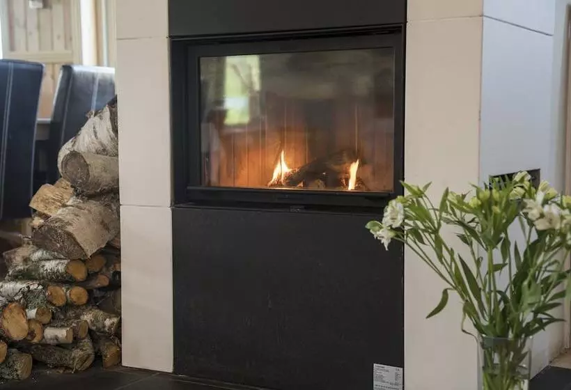 Mellbystrand Vandrarhem & Stugor Solstickan