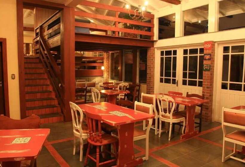 پانسیون Aardvark Inn Pousada