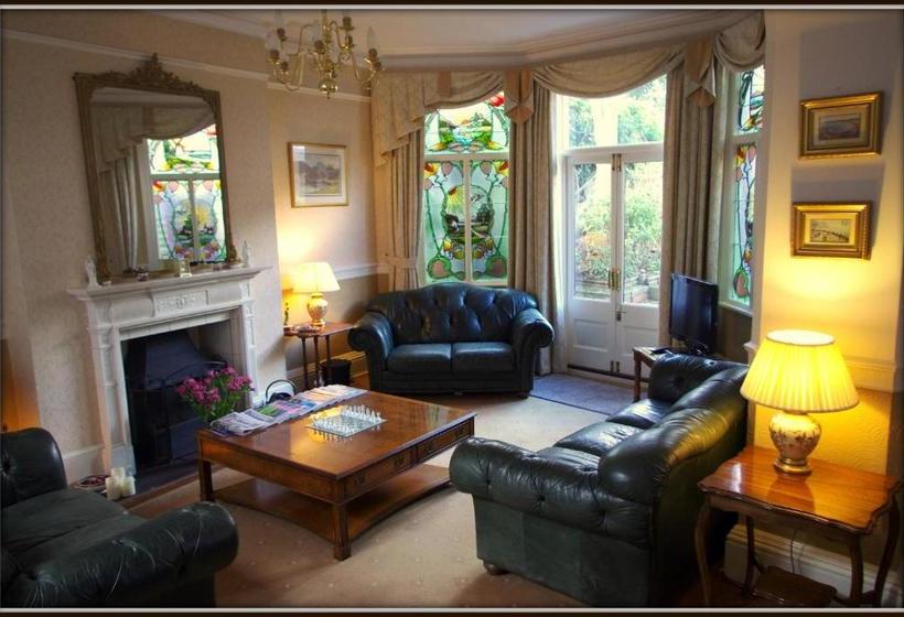 펜션 Bryn Derwen With Private Car Park