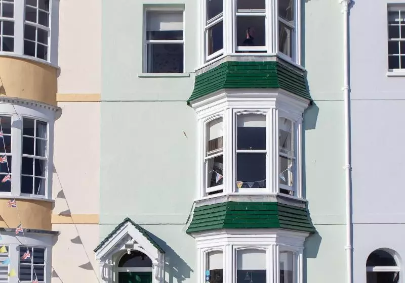 Majatalo Channel View Guest House