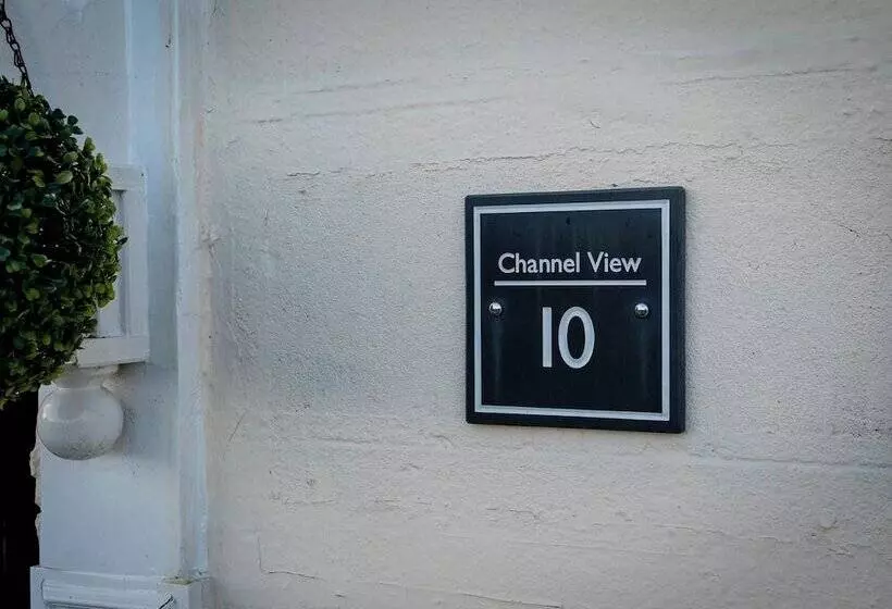 Majatalo Channel View Guest House