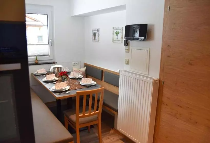 پانسیون Gästehaus Alpina