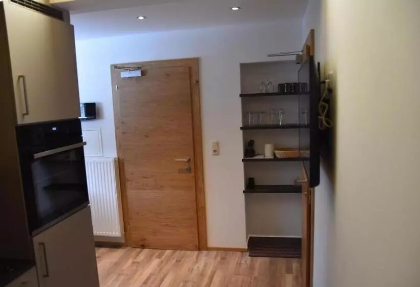پانسیون Gästehaus Alpina