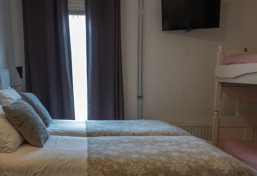 פנסיון Guesthouse Lazey