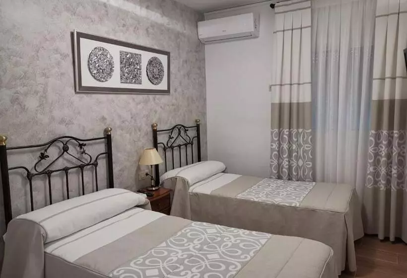 Majatalo Hostal El Sevillano