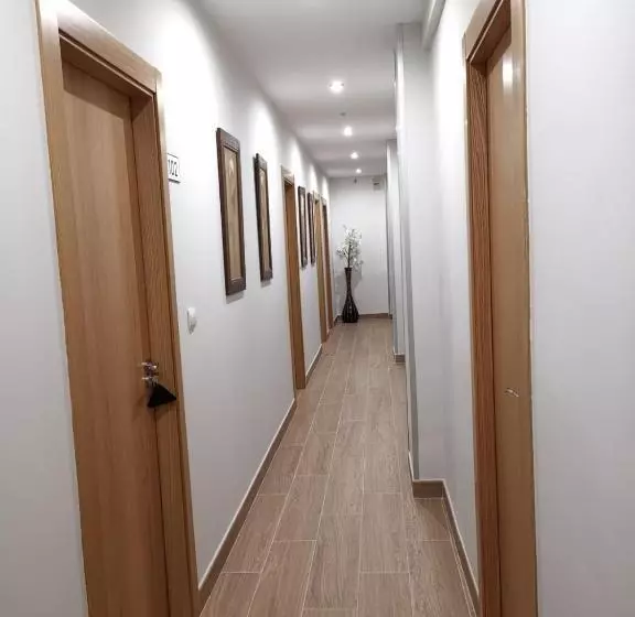 Majatalo Hostal El Sevillano