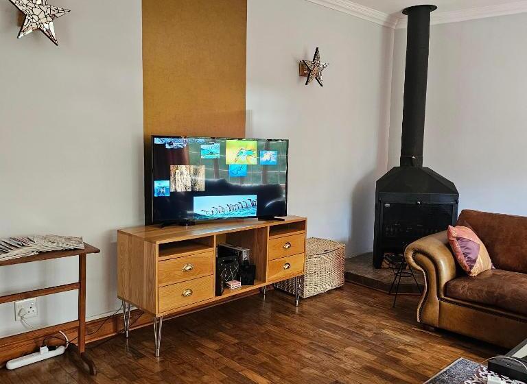 פנסיון House Of House Guest House