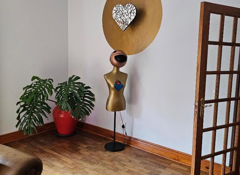 פנסיון House Of House Guest House