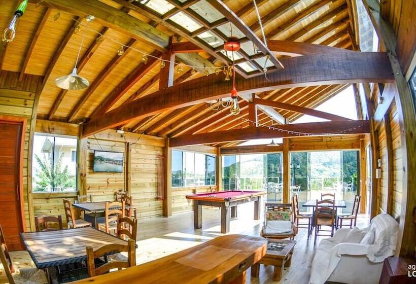 پانسیون Pousada Do Taxo