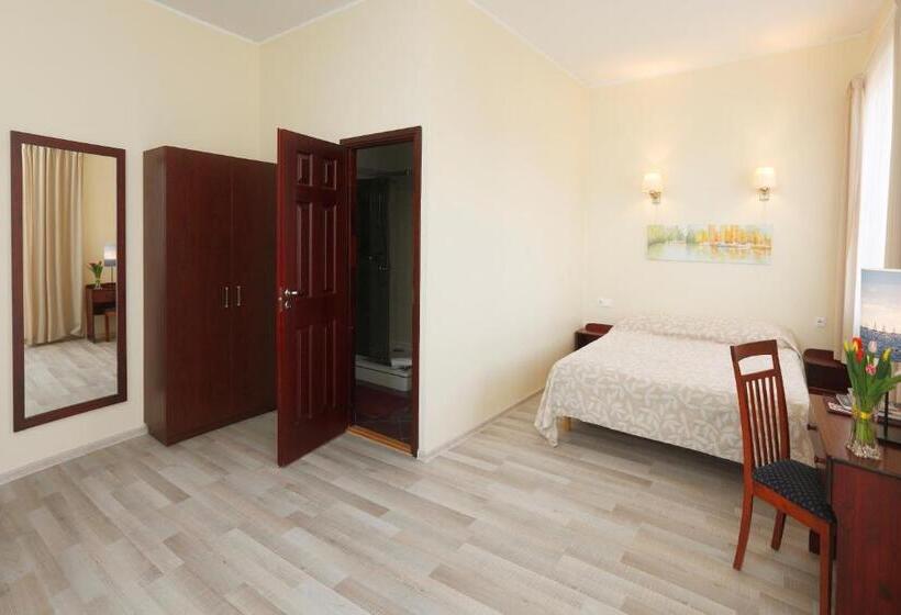 پانسیون Pärnu Jahtklubi Külalistemaja