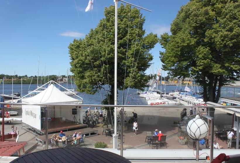 پانسیون Pärnu Jahtklubi Külalistemaja