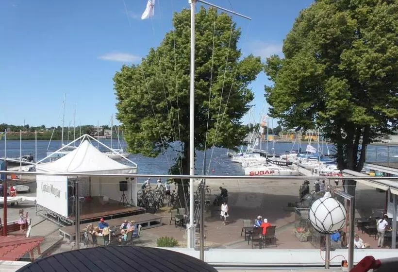 پانسیون Pärnu Jahtklubi Külalistemaja