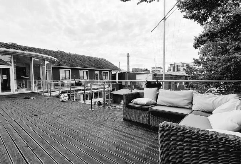 پانسیون Pärnu Jahtklubi Külalistemaja