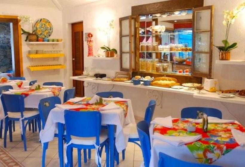 پانسیون Pousada Dos Hibiscos