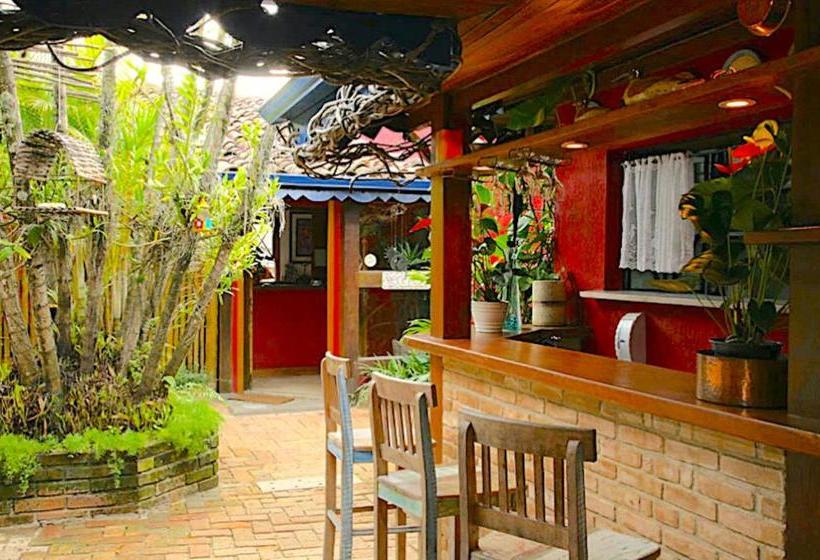 پانسیون Pousada Dos Hibiscos