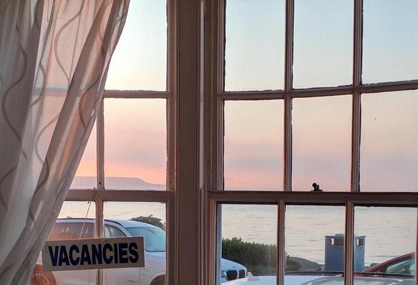 Пансион Whitecliff Guest House