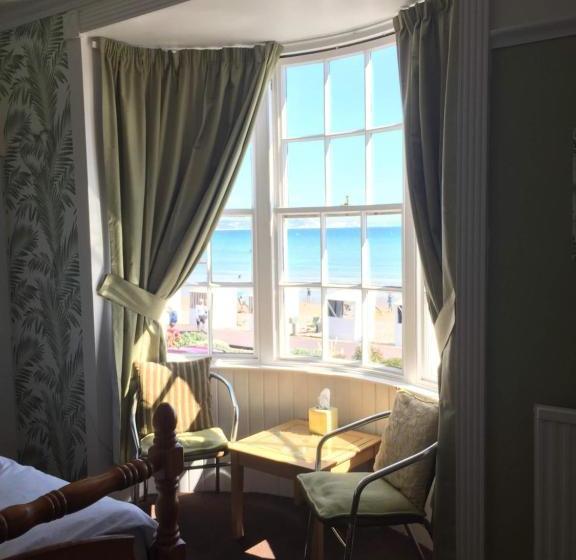 Пансион Whitecliff Guest House