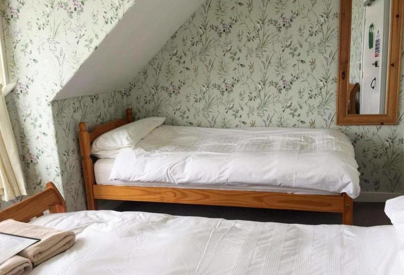 Пансион Whitecliff Guest House