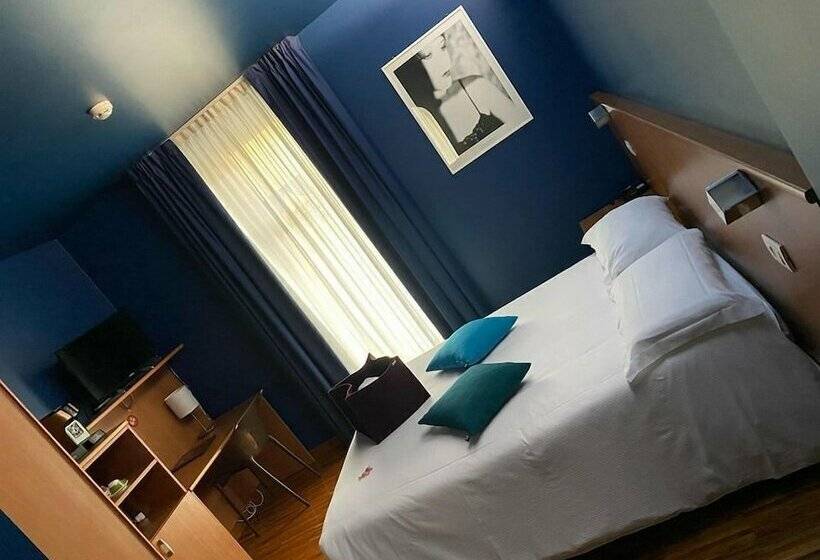 هتل Albergo Residenza Al Teatro