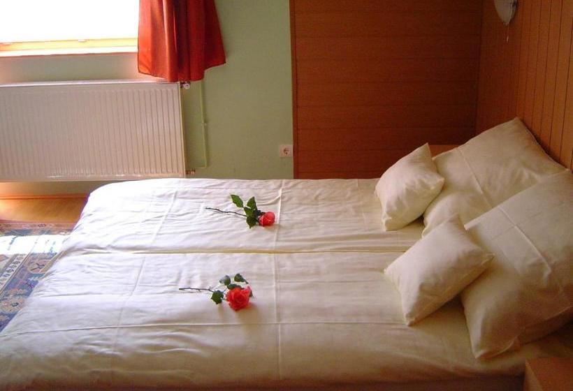 פנסיון Lunczer Vendégház