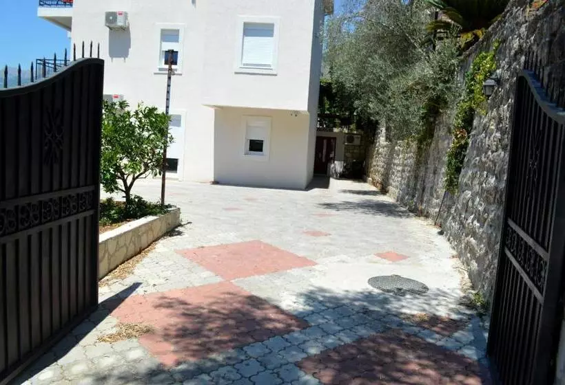 پانسیون Apartments Mm