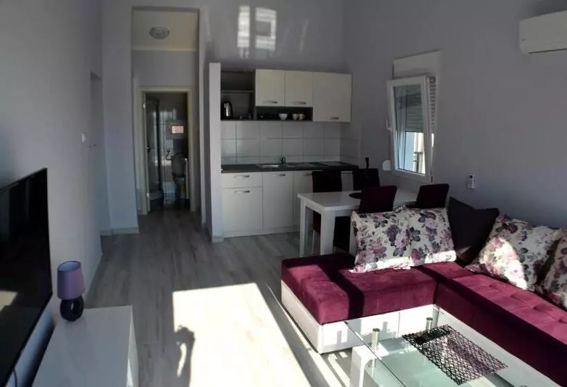 پانسیون Apartments Mm