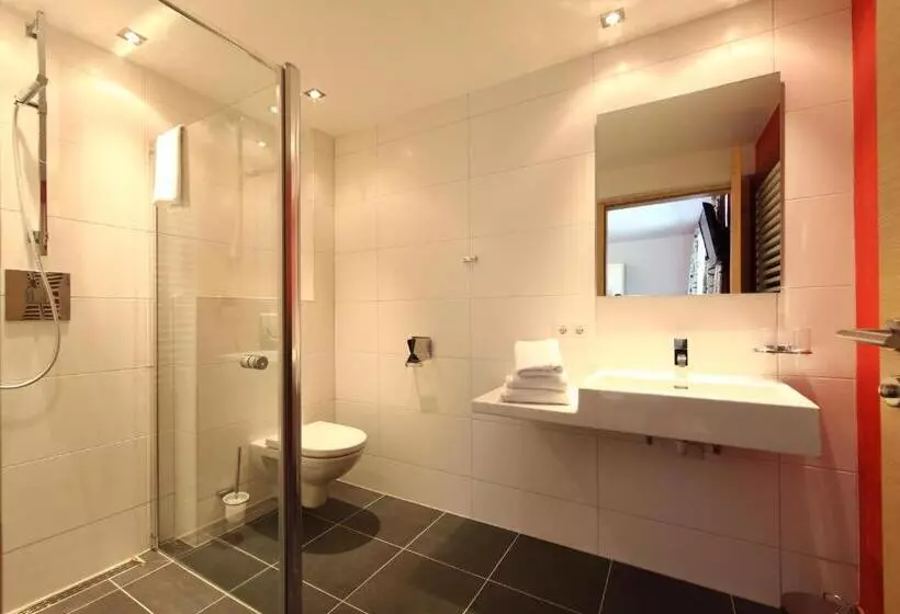 Majatalo Die Dorfvilla   Includes Tauern Spa Kaprun Wellness Access 13 Km Away
